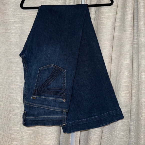 NWOT 7 For All Mankind Dark Wash Dojo - Picture 1 of 4